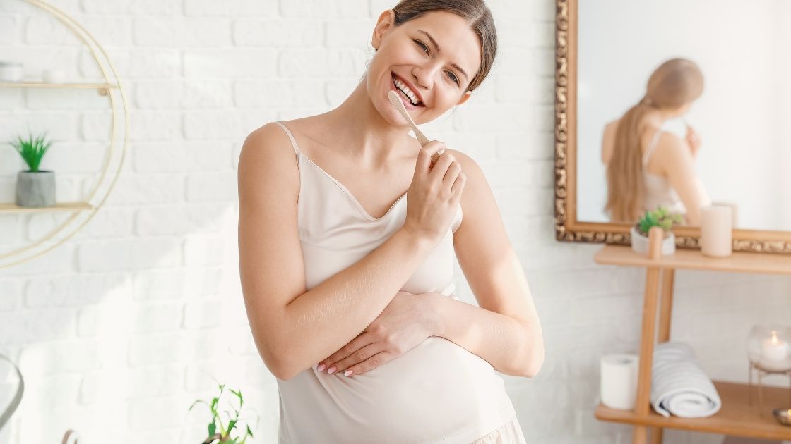 Zahnpflege in der Schwangerschaft, richtige Zahnpflege Schwanger, Zahnbürste Schwangerschaft, Zahnfleisch Schwangerschaft